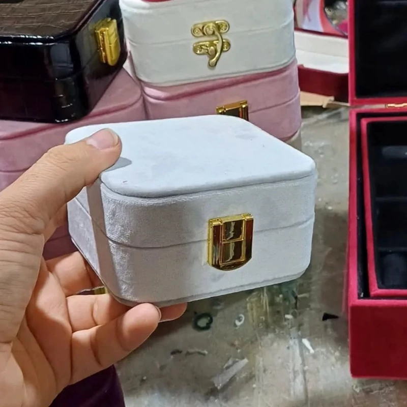 باکس جواهرات مسافرتی